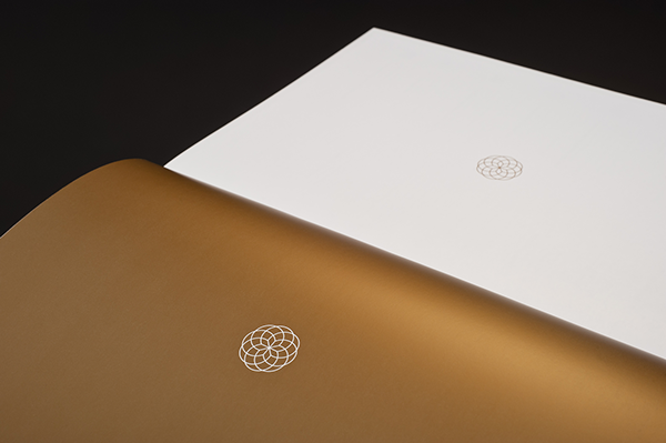 aorp 珠寶公司燙金年鑒樣本畫(huà)冊(cè)設(shè)計(jì)-尚略上海畫(huà)冊(cè)設(shè)計(jì)公司設(shè)計(jì)佳作6