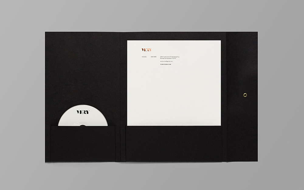 8.1.Y高端住宅地產(chǎn)標(biāo)志設(shè)計(jì)形象設(shè)計(jì)——尚略品牌策劃與廣告設(shè)計(jì)公司 8.1.Y高端住宅地產(chǎn)標(biāo)志設(shè)計(jì)形象設(shè)計(jì)——尚略品牌策劃與廣告設(shè)計(jì)公司