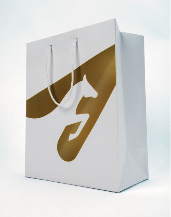 摩洛哥Sorec馬球馬術(shù)球會(huì)俱樂部品牌形象識(shí)別設(shè)計(jì)——手提袋設(shè)計(jì)