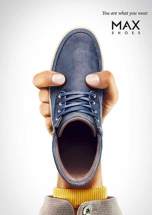 上海廣告設(shè)計公司——MAX Shoes 麥斯鞋業(yè)鞋子平面廣告創(chuàng)意設(shè)計——休閑帆布鞋廣告