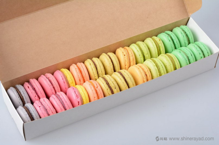 上海甜品包裝設(shè)計(jì)公司分享：Macarons手繪花卉插圖風(fēng)杏仁餅蛋糕糕點(diǎn)包裝設(shè)計(jì)2