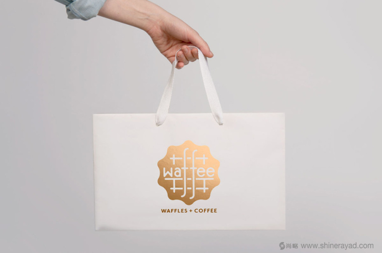 Waffee 咖啡餐飲連鎖店品牌VI視覺形象設計-手提袋設計-上海餐飲VI設計公司