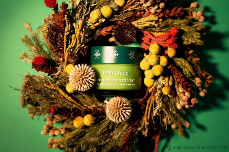 11上海包裝設(shè)計公司-韓國 Innisfree 女性化妝品護(hù)膚品品牌圣誕節(jié)日裝包裝設(shè)計 11上海包裝設(shè)計公司-韓國 Innisfree 女性化妝品護(hù)膚品品牌圣誕節(jié)日裝包裝設(shè)計