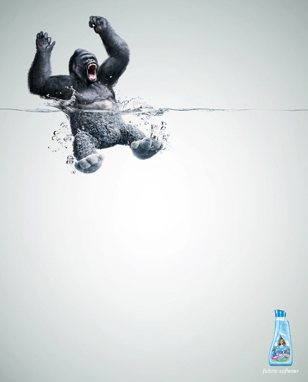 上海廣告創(chuàng)意設(shè)計(jì)公司尚略廣告Lenor 洗衣液清洗劑“動(dòng)物篇”平面廣告創(chuàng)意設(shè)計(jì)-猩猩篇