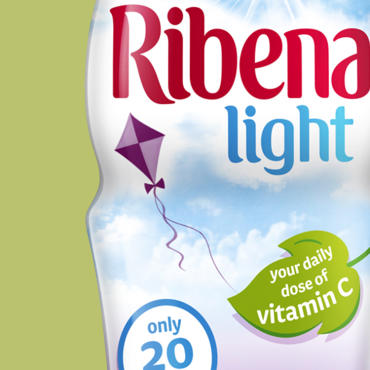 上海包裝設(shè)計公司分享：RIBENA-light 迪卡璐水果飲料包裝設(shè)計2