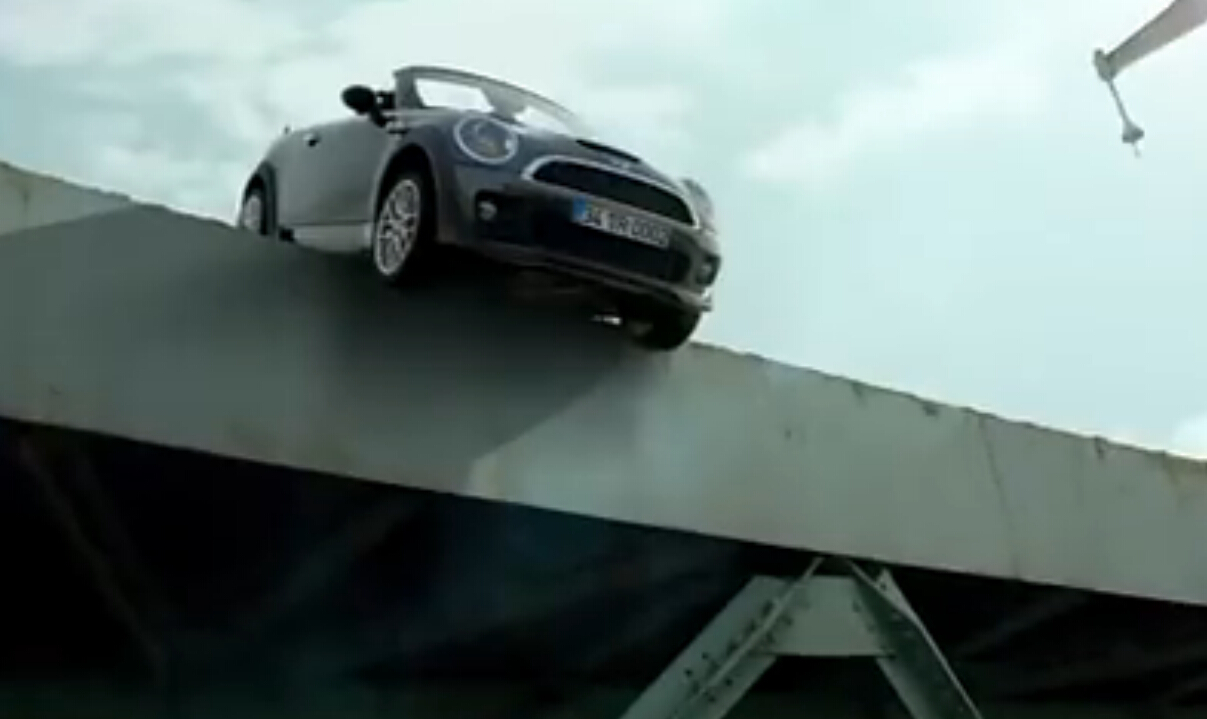 尚略上海廣告策劃公司分享：寶馬MINI汽車廣告重量篇1