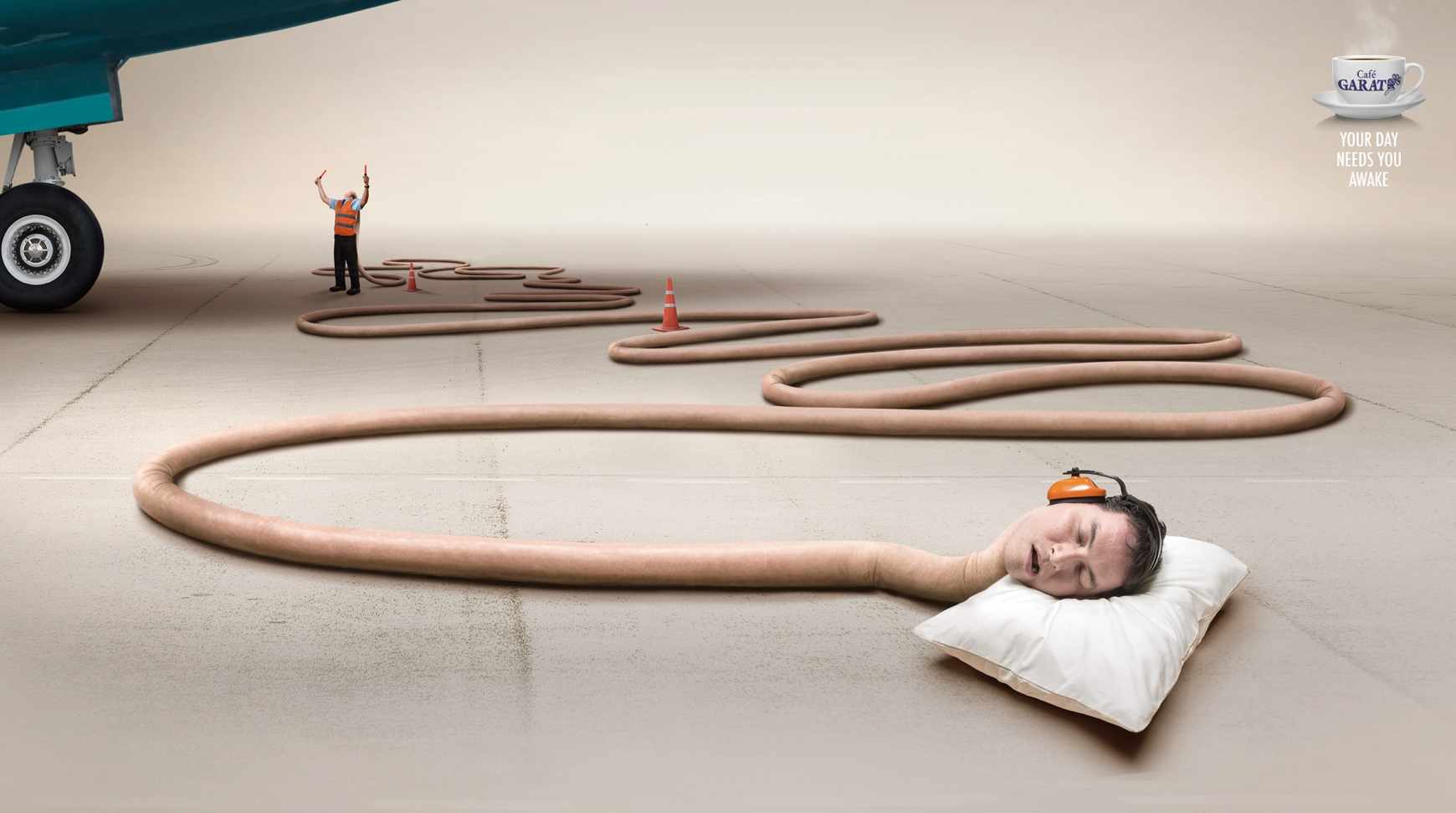 墨西哥Café Garat咖啡平面廣告創(chuàng)意設(shè)計-上海廣告設(shè)計公司廣告欣賞1-飛行員篇