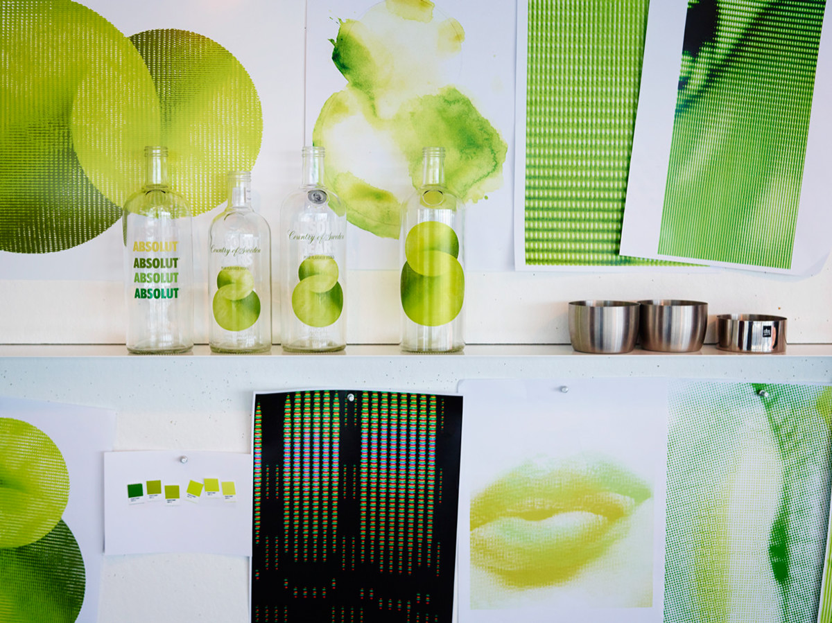 絕對伏特加酒手繪涂鴉風(fēng)格包裝設(shè)計2