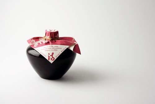 poet詩人20年陳白酒磨砂瓶黑瓶包裝設(shè)計5 poet詩人20年陳白酒磨砂瓶黑瓶包裝設(shè)計5