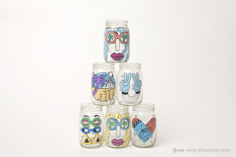 星巴克?冷咖啡茶葉手工玻璃杯插畫包裝設計全家福欣賞2 星巴克?冷咖啡茶葉手工玻璃杯插畫包裝設計全家福欣賞2