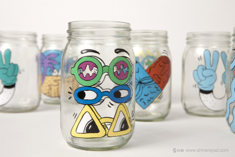 星巴克?冷咖啡茶葉手工玻璃杯插畫包裝設計6 星巴克?冷咖啡茶葉手工玻璃杯插畫包裝設計6