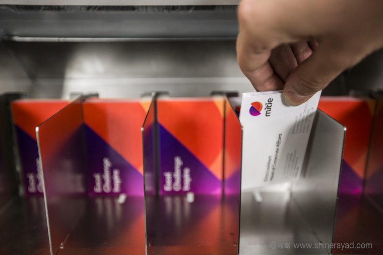 上海LOGO設(shè)計(jì)公司尚略分享-英國外包公司Mitie新LOGO設(shè)計(jì)7 上海LOGO設(shè)計(jì)公司尚略分享-英國外包公司Mitie新LOGO設(shè)計(jì)7