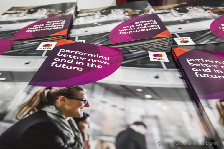 上海LOGO設(shè)計(jì)公司尚略分享-英國外包公司Mitie新LOGO設(shè)計(jì)9 上海LOGO設(shè)計(jì)公司尚略分享-英國外包公司Mitie新LOGO設(shè)計(jì)9