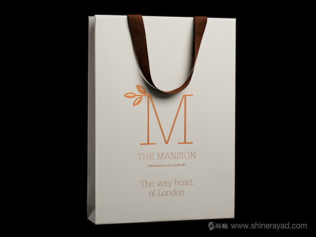 Mansion 豪宅公寓地產(chǎn)品牌VI形象設(shè)計(jì)-禮品袋設(shè)計(jì)9