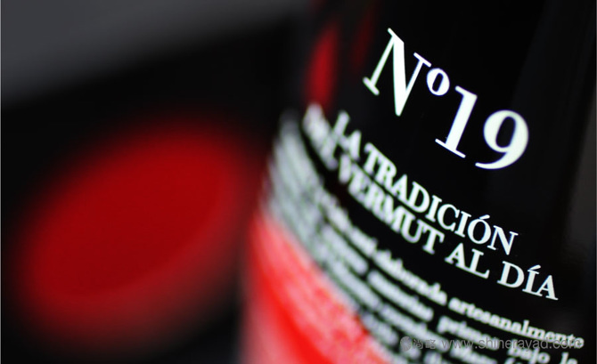 西班牙Lolea 氣泡酒包裝設(shè)計黑紅色系列-上海包裝設(shè)計公司3