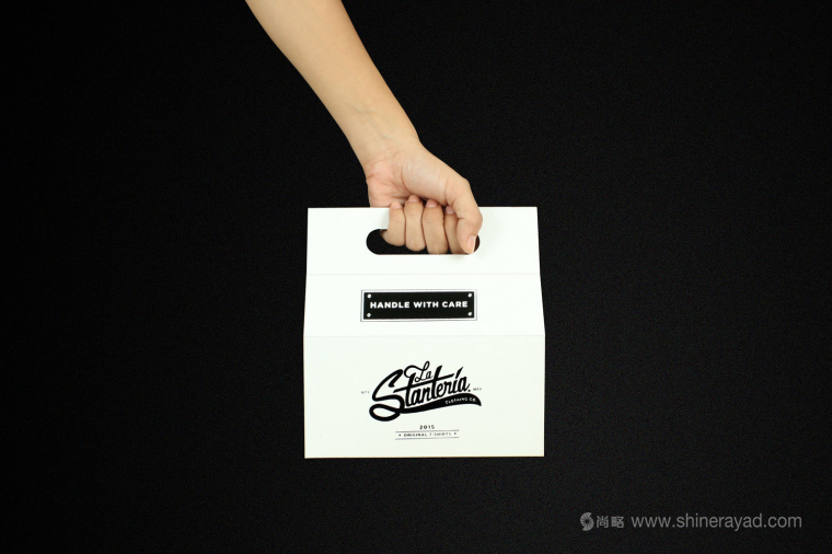 Clothing服飾公司跨界品牌形象設(shè)計(jì)包裝設(shè)計(jì)案例-上海包裝設(shè)計(jì)公司6