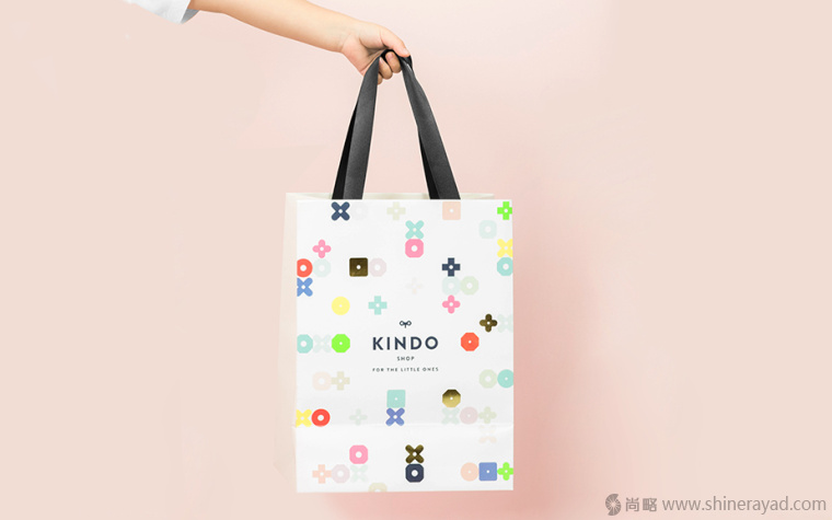 Kindo 兒童服裝品牌VI形象設(shè)計-手提袋設(shè)計-上海品牌形象設(shè)計公司13