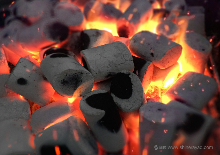 GLAVZHAR 燒烤木炭燒烤煤品牌VI形象設(shè)計-logo設(shè)計與燒烤炭產(chǎn)品包裝設(shè)計