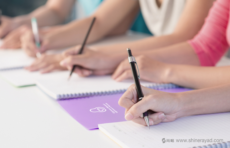 MADE IN MOTHER 母嬰育兒品牌VI形象設(shè)計(jì)-上海VI設(shè)計(jì)公司11