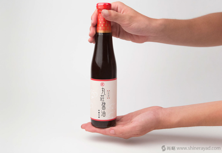 丸莊醬油包裝設(shè)計禮盒包裝設(shè)計-上海包裝設(shè)計公司設(shè)計欣賞6 丸莊醬油包裝設(shè)計禮盒包裝設(shè)計-上海包裝設(shè)計公司設(shè)計欣賞6