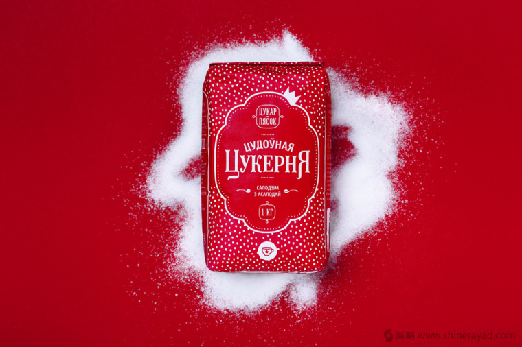 上海包裝設(shè)計(jì)公司設(shè)計(jì)欣賞點(diǎn)評(píng)：紅色裝 TSUKERNYA 咖啡方糖砂糖包裝設(shè)計(jì)6