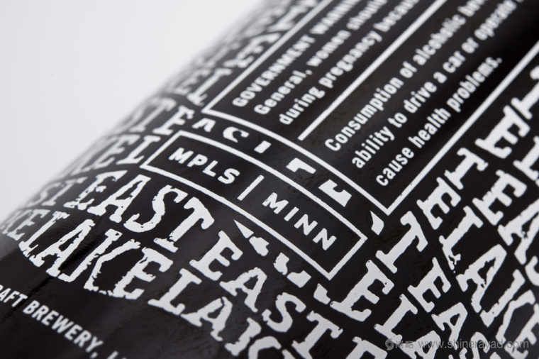 EASTLAKE 黑白工人插畫啤酒包裝設計-尚略上海包裝設計公司設計收藏5 EASTLAKE 黑白工人插畫啤酒包裝設計-尚略上海包裝設計公司設計收藏5