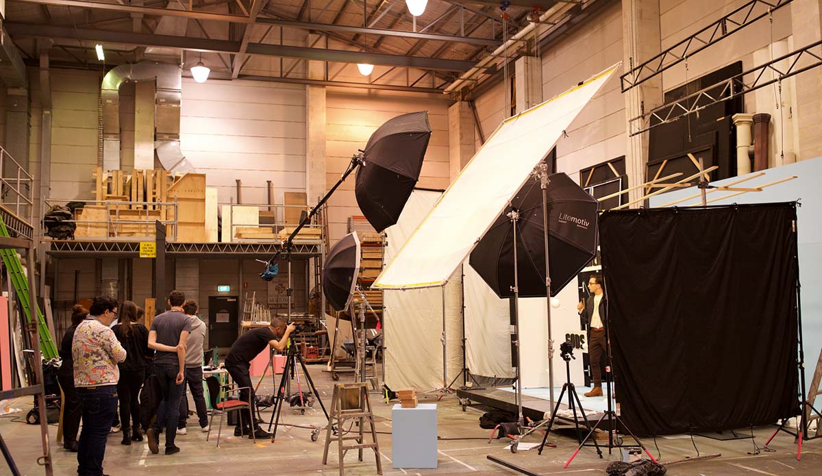 昆士蘭劇院2018宣傳海報設(shè)計拍攝制作-上海廣告設(shè)計公司