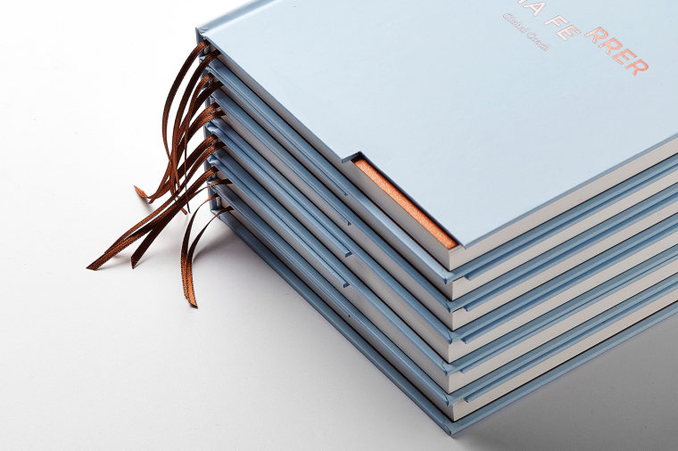 尊貴而優(yōu)雅的生活教練Mireia Ferrer品牌VI形象設(shè)計 尊貴而優(yōu)雅的生活教練Mireia Ferrer品牌VI形象設(shè)計