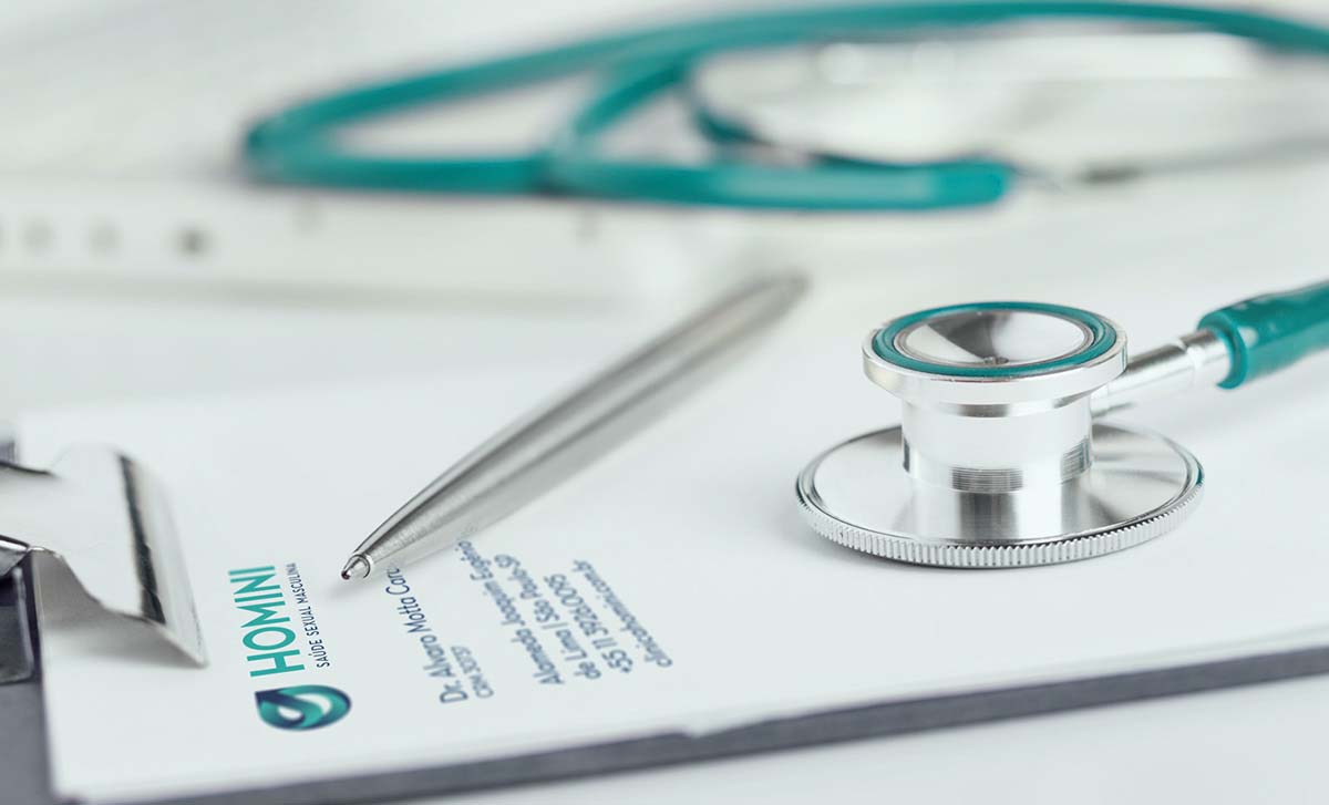  男性?？漆t(yī)院標識logo設計-上海logo設計公司