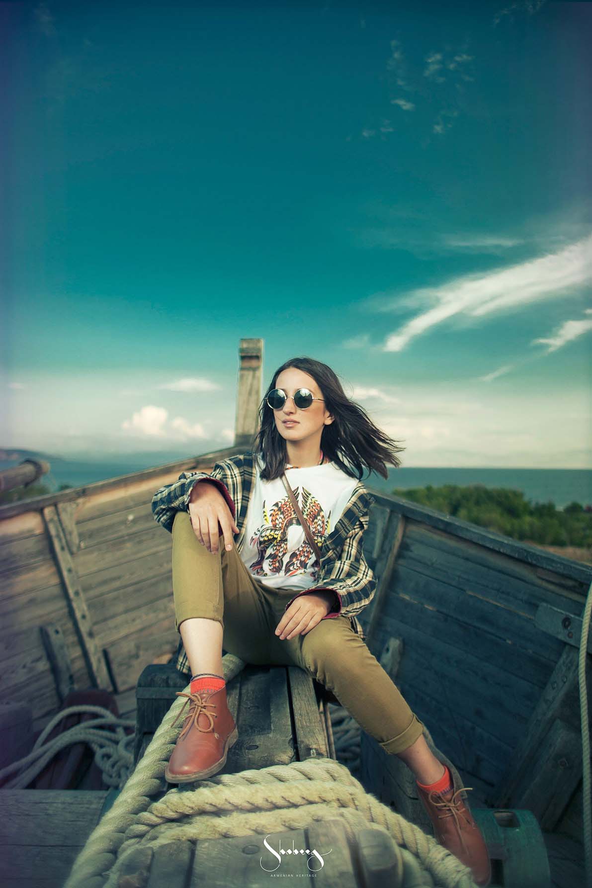 像素民族風(fēng)格Shabeeg亞美尼亞服裝品牌視覺設(shè)計(jì)