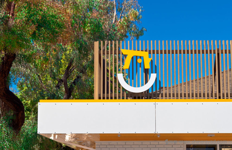 Starbird 炸雞快餐餐廳餐飲logo設(shè)計(jì)實(shí)景效果圖-上海logo設(shè)計(jì)公司 Starbird 炸雞快餐餐廳餐飲logo設(shè)計(jì)實(shí)景效果圖-上海logo設(shè)計(jì)公司