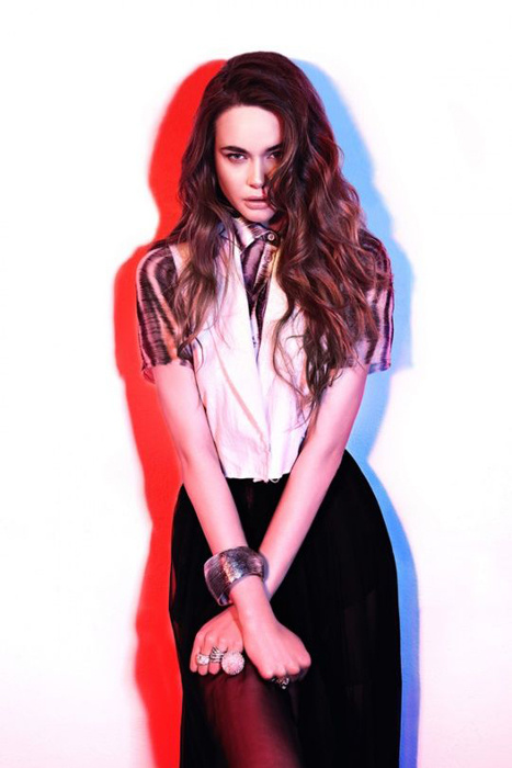 2018年最佳平面設(shè)計趨勢-終極指南-雙色光