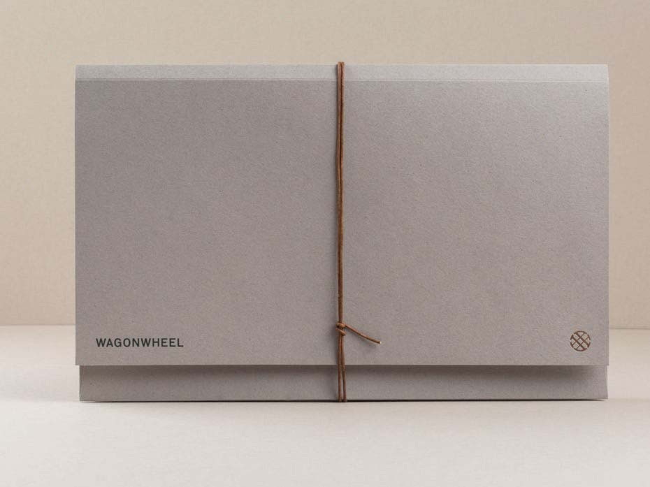 2018年9個(gè)創(chuàng)新的標(biāo)志設(shè)計(jì)趨勢(shì)-簡單的排版與經(jīng)典字母組合的復(fù)活