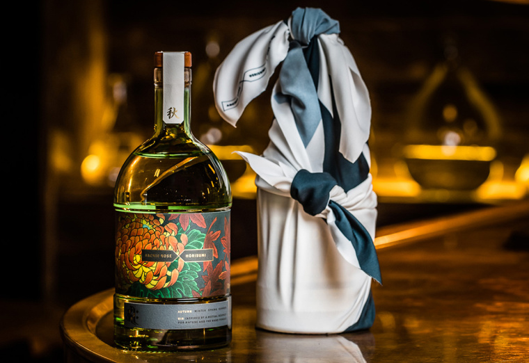 日式菊花楓葉插畫篇Archie Rose 杜松子酒包裝設(shè)計-上海包裝設(shè)計公司包裝欣賞