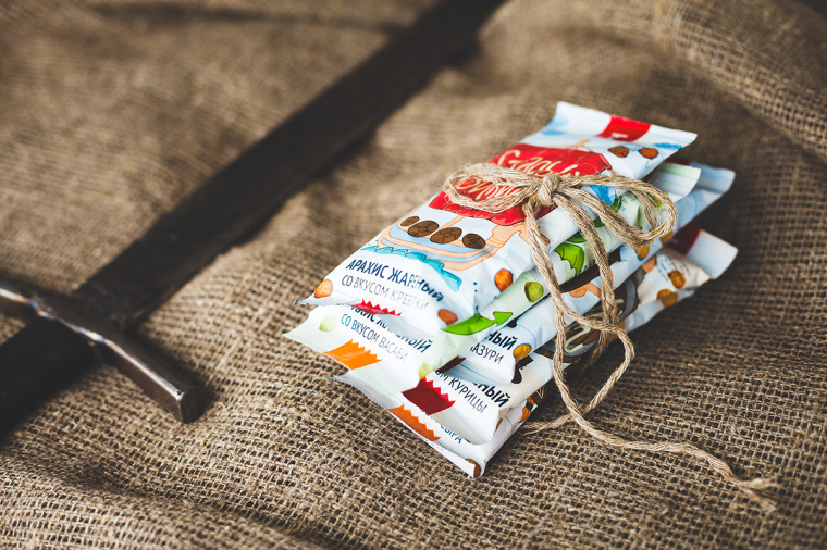 維京海盜品牌花生休閑食品包裝設(shè)計“海盜插畫設(shè)計篇”-上海包裝設(shè)計公司欣賞 維京海盜品牌花生休閑食品包裝設(shè)計“海盜插畫設(shè)計篇”-上海包裝設(shè)計公司欣賞