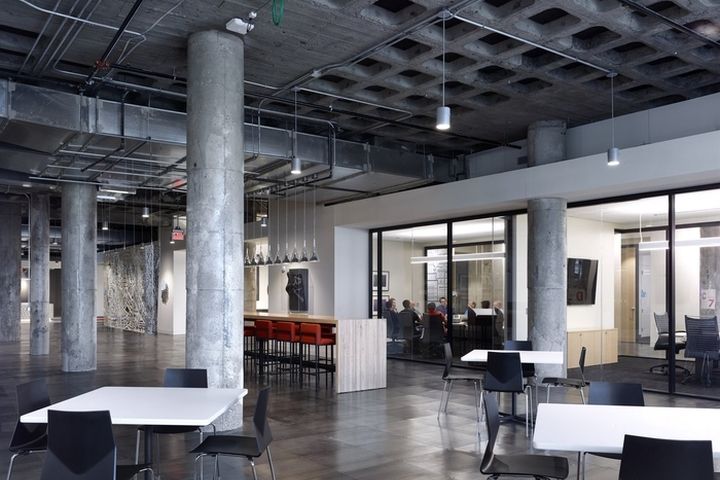 Dealer Tyre 輪胎經(jīng)銷商辦公室裝修設(shè)計-上海品牌設(shè)計空間設(shè)計公司 Dealer Tyre 輪胎經(jīng)銷商辦公室裝修設(shè)計-上海品牌設(shè)計空間設(shè)計公司