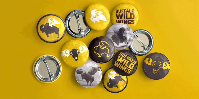 Buffalo Wild Wings體育酒吧新logo設(shè)計(jì),帶翅膀的水牛形象 Buffalo Wild Wings體育酒吧新logo設(shè)計(jì),帶翅膀的水牛形象