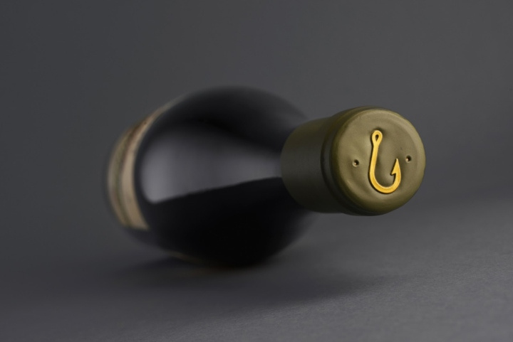 Albari?o 葡萄酒包裝設(shè)計(jì),復(fù)古的魚(yú)插畫(huà)標(biāo)簽風(fēng)格 Albari?o 葡萄酒包裝設(shè)計(jì),復(fù)古的魚(yú)插畫(huà)標(biāo)簽風(fēng)格