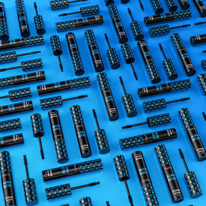 Tracta 睫毛膏包裝設(shè)計(jì)靈感,塑料和PVC材質(zhì)搭配幾何圖形 Tracta 睫毛膏包裝設(shè)計(jì)靈感,塑料和PVC材質(zhì)搭配幾何圖形