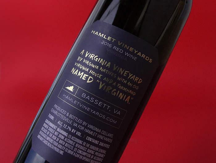 哈姆雷特葡萄酒品牌包裝設(shè)計,葡萄園自定義風(fēng)景插畫與手工刻字的結(jié)合 哈姆雷特葡萄酒品牌包裝設(shè)計,葡萄園自定義風(fēng)景插畫與手工刻字的結(jié)合