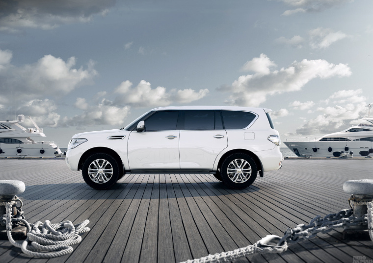 上海海報設(shè)計公司欣賞：奇幻的汽車創(chuàng)意海報設(shè)計