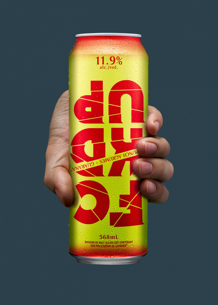 FCKDUP酒精飲料創(chuàng)意廣告設(shè)計“手握飲料”篇 FCKDUP酒精飲料創(chuàng)意廣告設(shè)計“手握飲料”篇