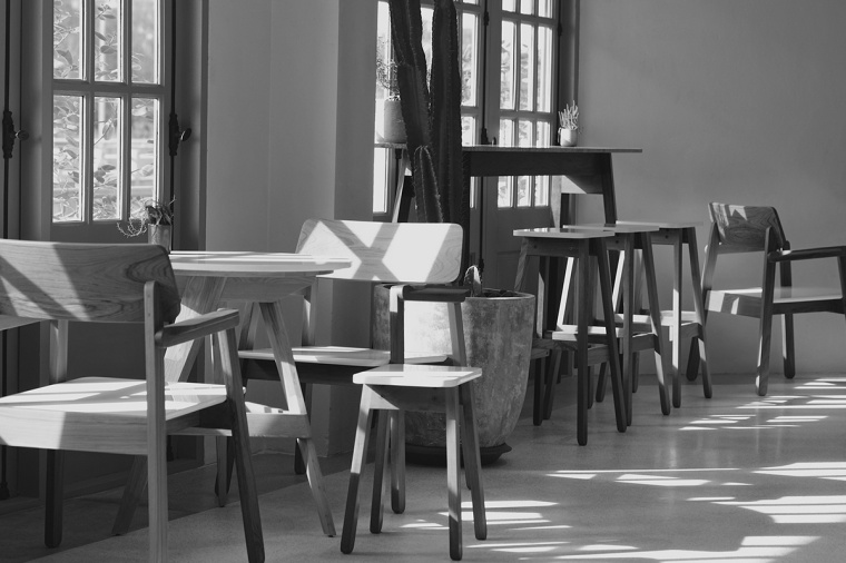 MUNSPACE咖啡（店）品牌形象設(shè)計(jì)logo設(shè)計(jì)，簡(jiǎn)約心形符號(hào)+字母M