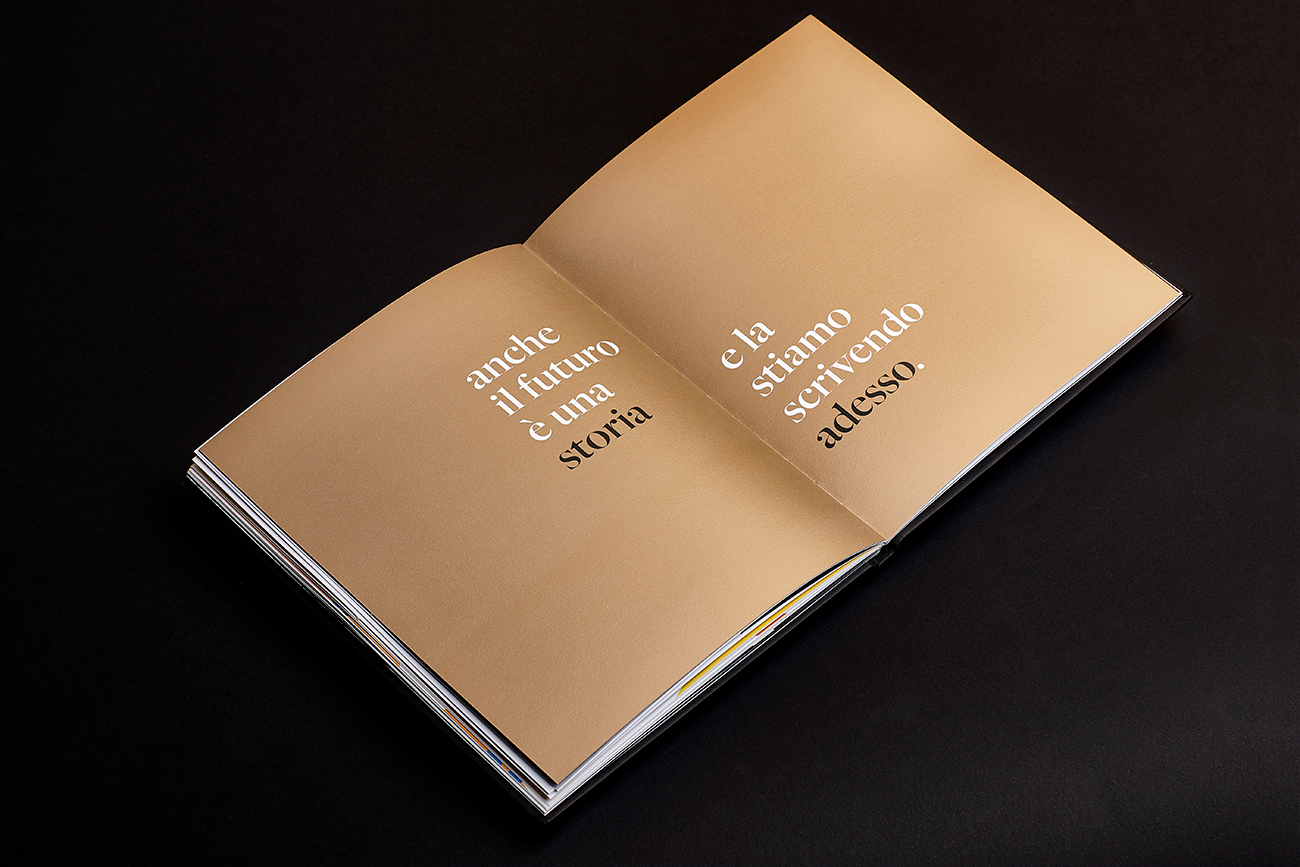 Nuceria Group國(guó)外酒文化宣傳畫(huà)冊(cè)設(shè)計(jì)“瓶子里的故事”--詹姆斯英國(guó)間諜與伏特加 Nuceria Group國(guó)外酒文化宣傳畫(huà)冊(cè)設(shè)計(jì)“瓶子里的故事”--詹姆斯英國(guó)間諜與伏特加