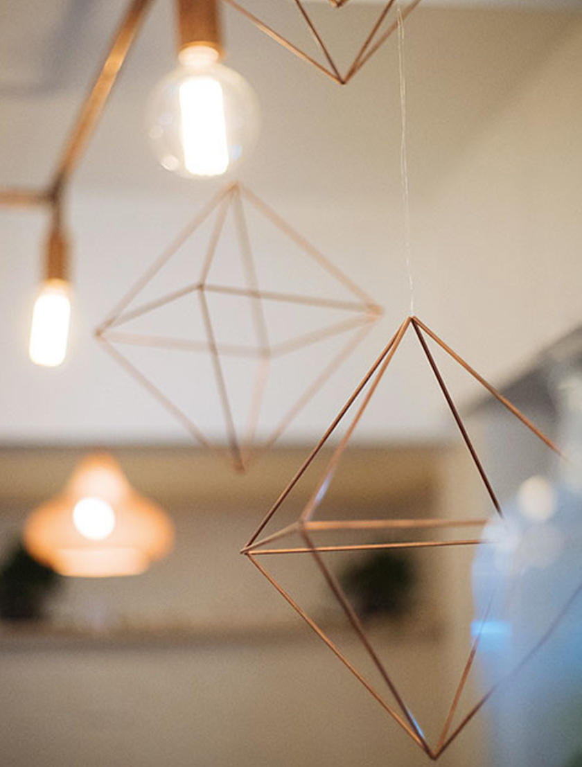 Tiosk茶飲餐飲品牌形象設(shè)計(jì)，水墨線條畫風(fēng)格