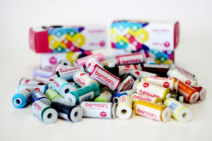 bambary毛線品牌命名logo設(shè)計(jì)與品牌vi形象設(shè)計(jì)。多彩的六邊形色塊 bambary毛線品牌命名logo設(shè)計(jì)與品牌vi形象設(shè)計(jì)。多彩的六邊形色塊