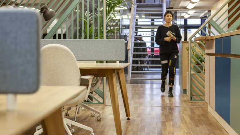 Allegra集團(tuán)辦公室空間設(shè)計(jì)，保持良好通風(fēng)和寬敞的氛圍