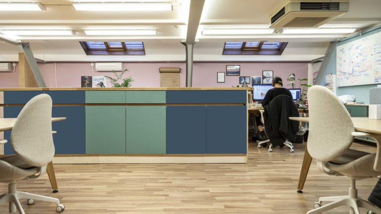 Allegra集團(tuán)辦公室空間設(shè)計(jì)，保持良好通風(fēng)和寬敞的氛圍