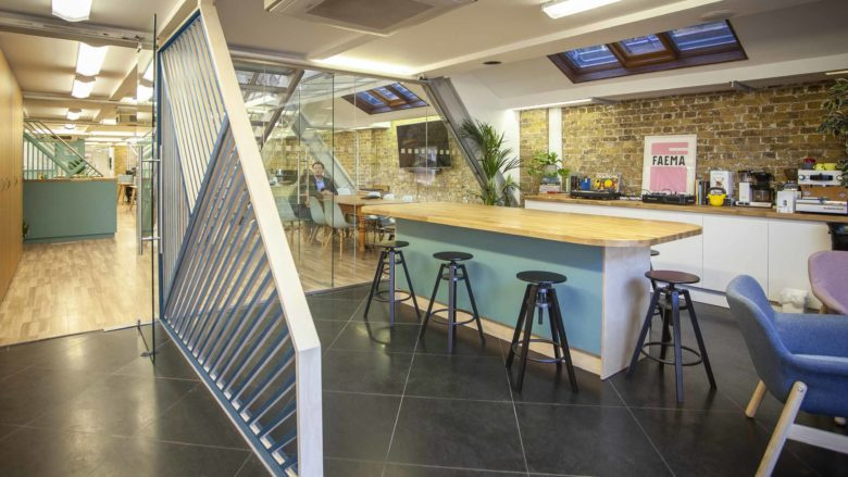 Allegra集團(tuán)辦公室空間設(shè)計(jì)，保持良好通風(fēng)和寬敞的氛圍