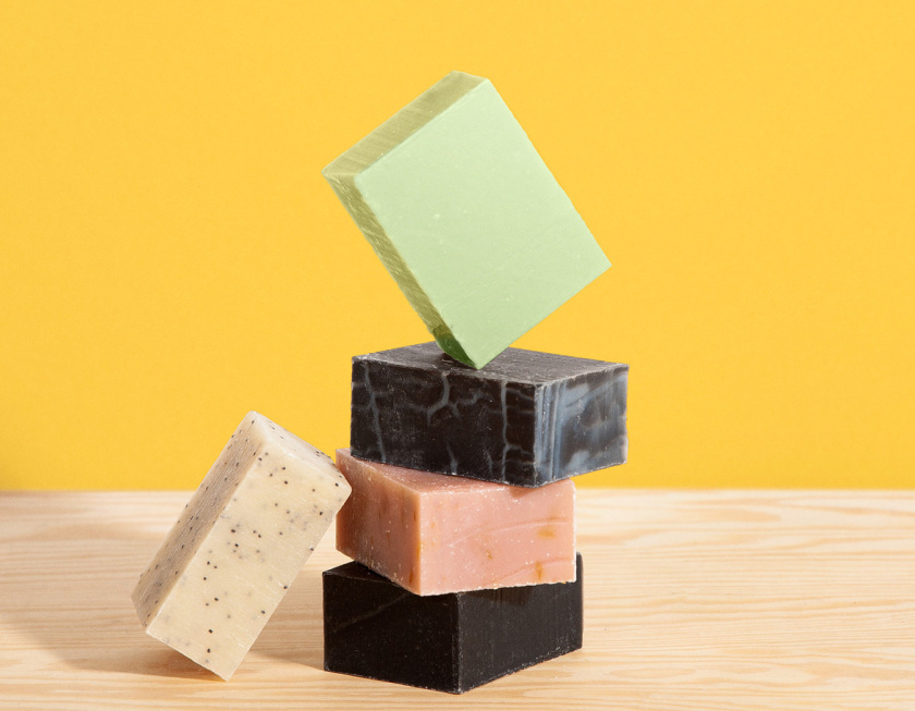 金絲雀個人清潔美容化妝品產(chǎn)品品牌形象設(shè)計logo設(shè)計